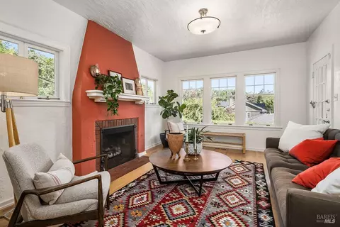 17 Broadway, Kentfield, CA 94904 photo 4