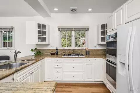 17 Broadway, Kentfield, CA 94904 photo 10