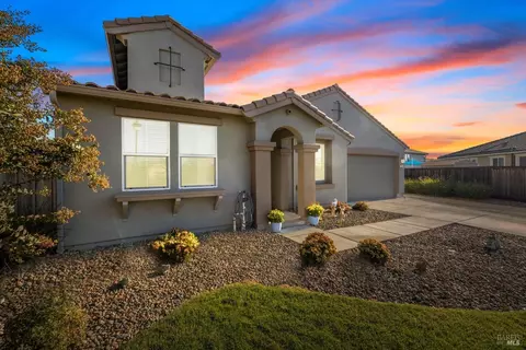 6024 Maverick Ct, Vacaville, CA 95687