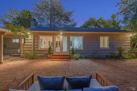 43 Van Winkle Dr, San Anselmo, CA 94960