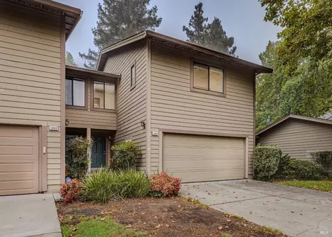 1603 Marylyn Cir, Petaluma, CA 94954
