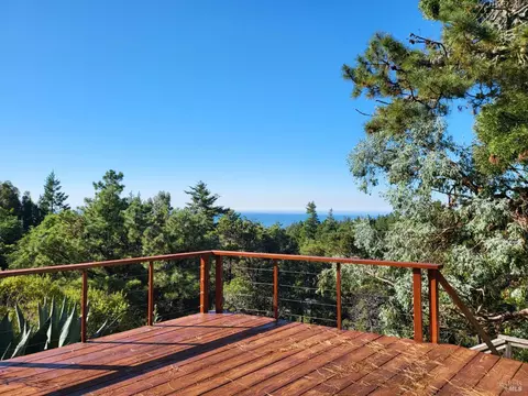 45951 Fish Rock Rd, Anchor Bay, CA 95445
