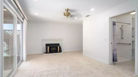 1365 Hemingway Ct, Dixon, CA 95620 photo 4