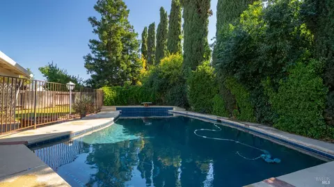 1365 Hemingway Ct, Dixon, CA 95620 photo 32