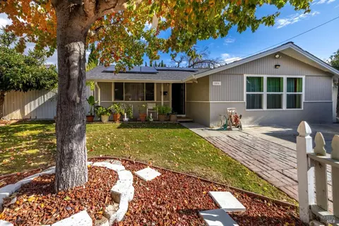 1836 Clay St, Fairfield, CA 94533 photo 4