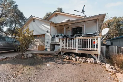 3337 13th St, Clearlake, CA 95422