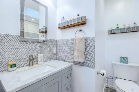 205 E St, Petaluma, CA 94952 photo 17