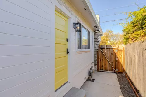 205 E St, Petaluma, CA 94952 photo 23
