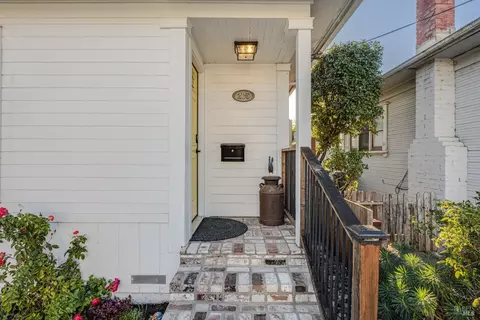 205 E St, Petaluma, CA 94952 photo 3