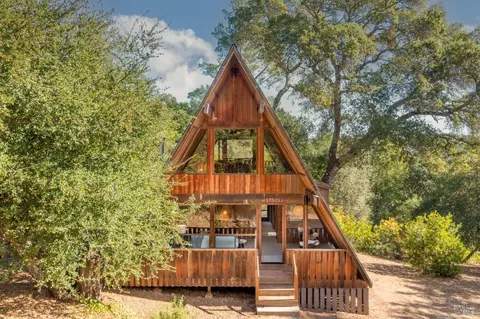 17515 Gehricke Rd, Sonoma, CA 95476