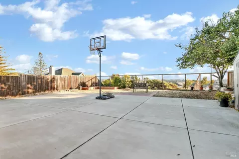 119 Carousel Dr, Vallejo, CA 94589 photo 25