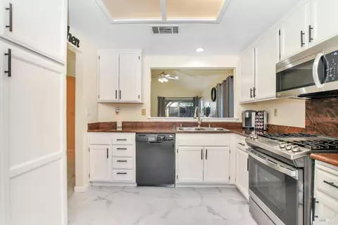 119 Carousel Dr, Vallejo, CA 94589 photo 11