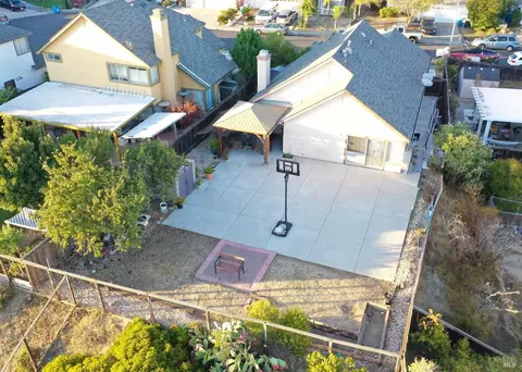 119 Carousel Dr, Vallejo, CA 94589 photo 5