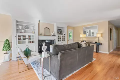 742 Lockwood Dr, Vallejo, CA 94591 photo 6