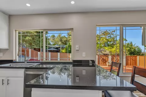 143 Hilltop Dr, Vallejo, CA 94591 photo 6
