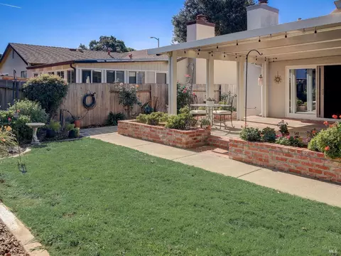 1110 Greenmont Dr, Vallejo, CA 94591 photo 42