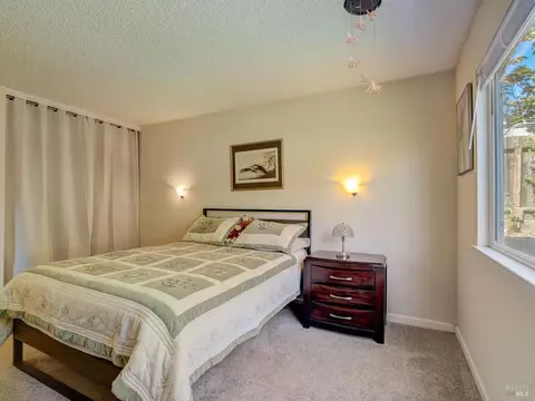 1110 Greenmont Dr, Vallejo, CA 94591 photo 24