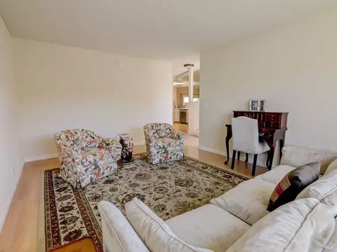 1110 Greenmont Dr, Vallejo, CA 94591 photo 8