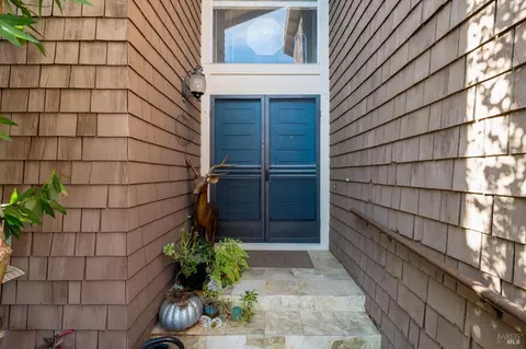 201 Prune Tree Dr, Healdsburg, CA 95448 photo 4