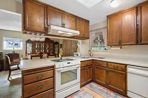 201 Prune Tree Dr, Healdsburg, CA 95448 photo 13
