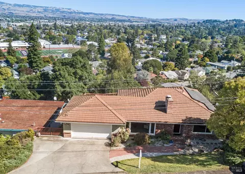 8 Haven Dr, Petaluma, CA 94952 photo 6