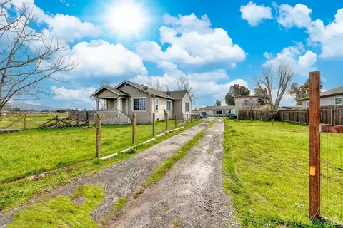 510-512 Todd Rd, Santa Rosa, CA 95407