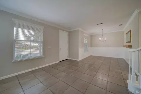 1105 Valley Glen Dr, Dixon, CA 95620 photo 6