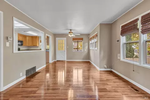 1944 Tennessee St, Vallejo, CA 94590 photo 11