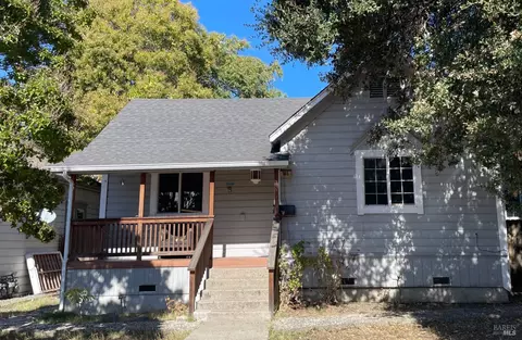 135 10th St, Santa Rosa, CA 95401