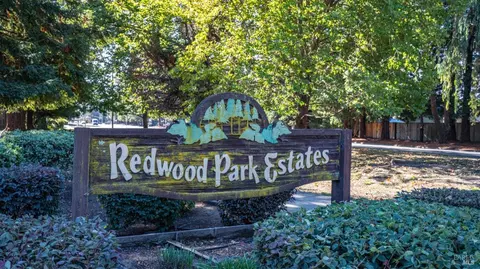 1559 Parkway Dr, Rohnert Park, CA 94928