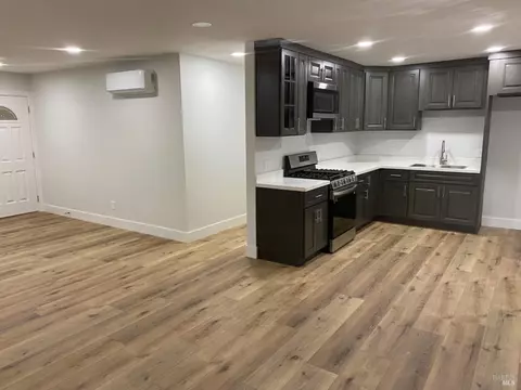 1250 Sereno Dr, Vallejo, CA 94589 photo 2