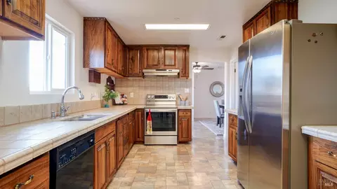7377 Paddon Rd, Vacaville, CA 95688 photo 19