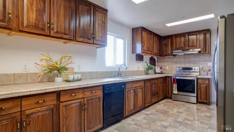 7377 Paddon Rd, Vacaville, CA 95688 photo 18