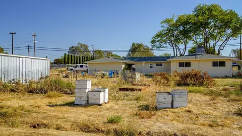 7377 Paddon Rd, Vacaville, CA 95688 photo 32