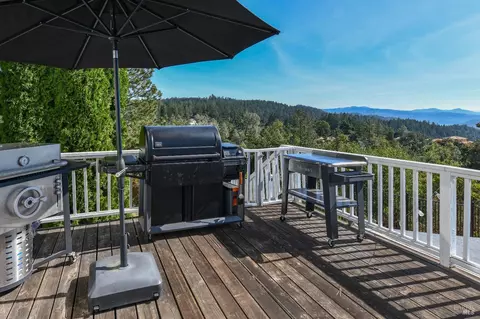 Exterior - 540 Edgemont Ln, Angwin, CA 94508 photo 7 of 17