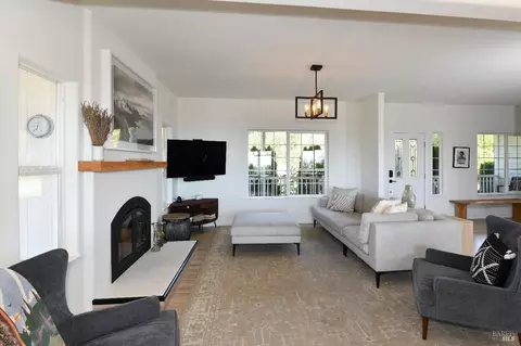 Living - 540 Edgemont Ln, Angwin, CA 94508 photo 3 of 3