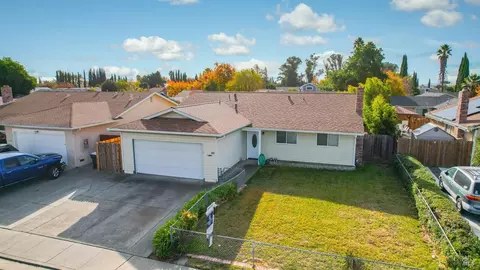 1073 Hawk Ln, Fairfield, CA 94533 photo 3