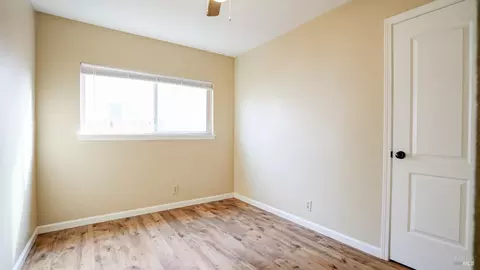 1073 Hawk Ln, Fairfield, CA 94533 photo 23