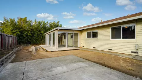 1073 Hawk Ln, Fairfield, CA 94533 photo 30