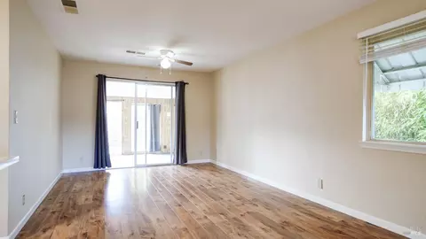 1073 Hawk Ln, Fairfield, CA 94533 photo 10