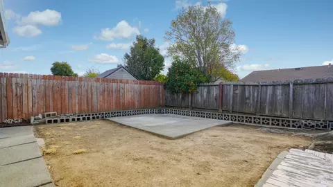 1073 Hawk Ln, Fairfield, CA 94533 photo 31