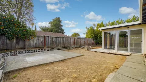 1073 Hawk Ln, Fairfield, CA 94533 photo 33