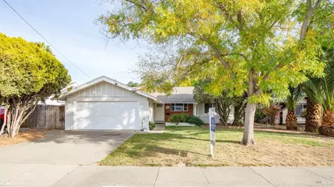 1806 Sycamore Dr, Fairfield, CA 94533