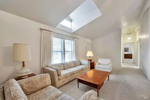 1149 Adrienne Way, Santa Rosa, CA 95401