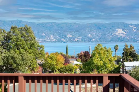 380 Walnut Dr, Lakeport, CA 95453 photo 2