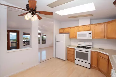 380 Walnut Dr, Lakeport, CA 95453 photo 13