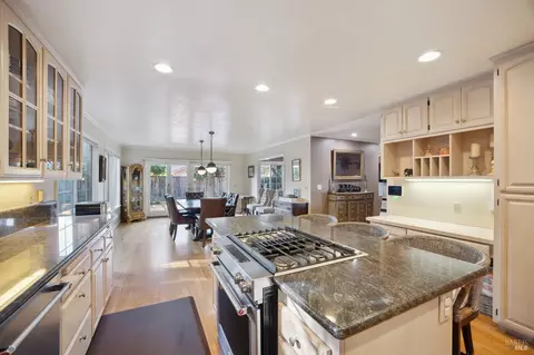 755 Mcclay Rd, Novato, CA 94947 photo 16