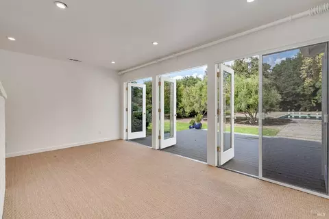 1094 Rose Dr, Napa, CA 94558 photo 15