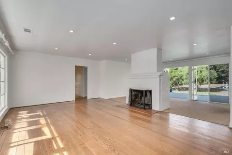 1094 Rose Dr, Napa, CA 94558 photo 11