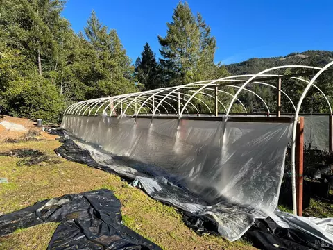 30010 N Hwy 101, Willits, CA 95490 photo 11